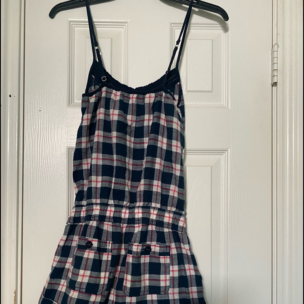 Gently used rompers. No signs of wear and tear. Large size. Abercrombie kids.